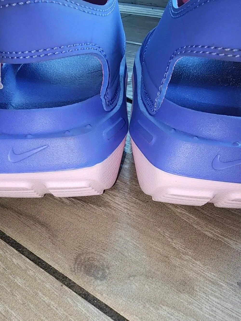 Nike Women's Blue and Pink Sandals
